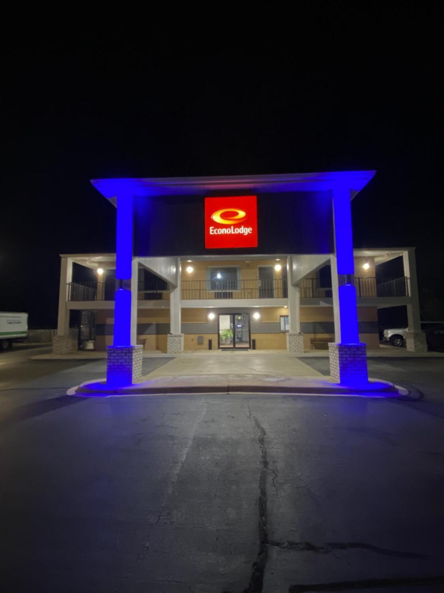 Econo Lodge Cheraw Market Street Exterior photo